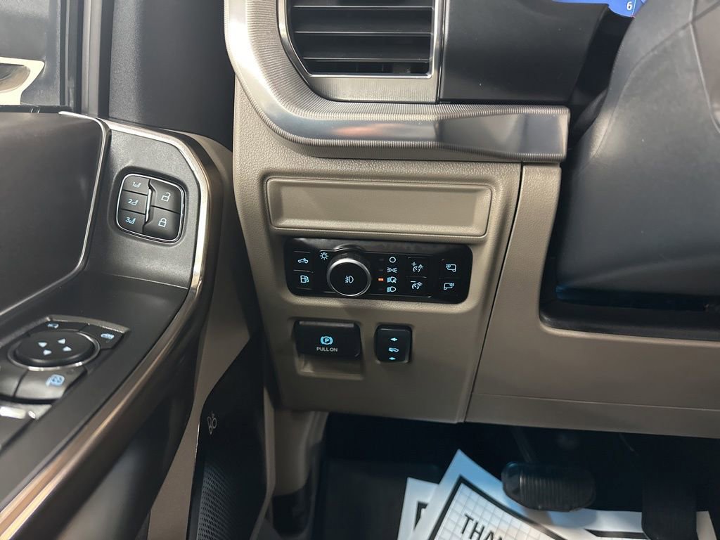 Used 2025 Ford F150 Platinum w/ Equipment Group 703A Plus image 38