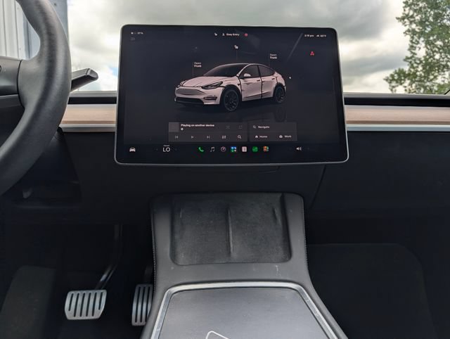 Used 2023 Tesla Model Y Performance AWD/4WD image 14