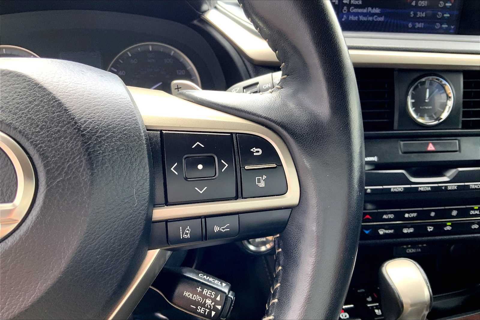 Used 2020 Lexus RX 350 AWD w/ Premium Package image 25