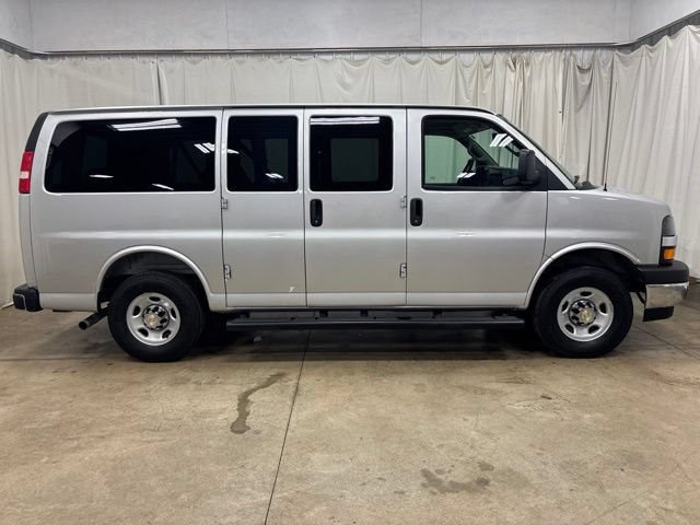 Used 2025 Chevrolet Express 2500 LT w/ LT Preferred Equipment Group RWD image 2
