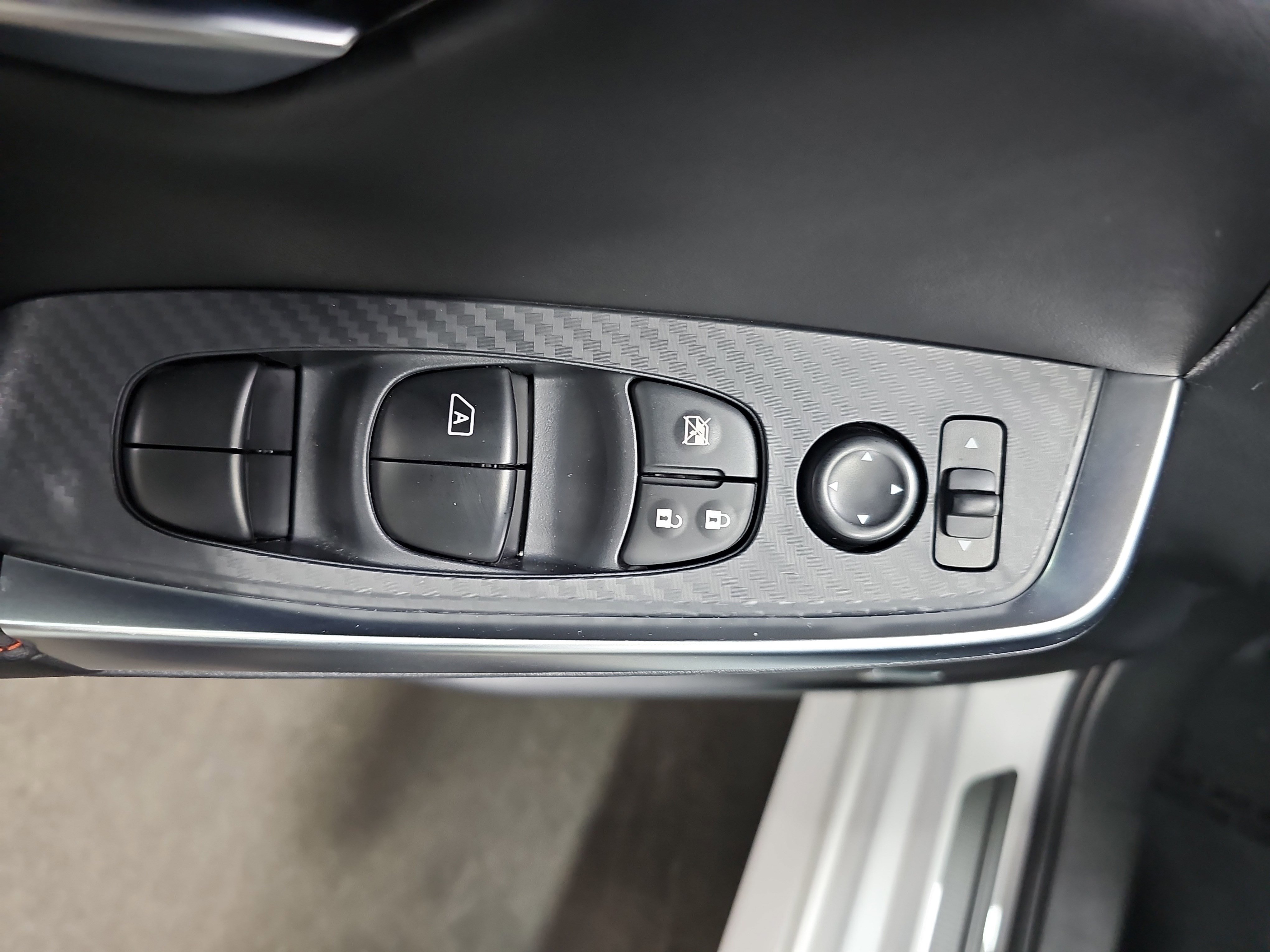 Used 2024 Nissan Sentra SR w/ SR Premium Package FWD image 28