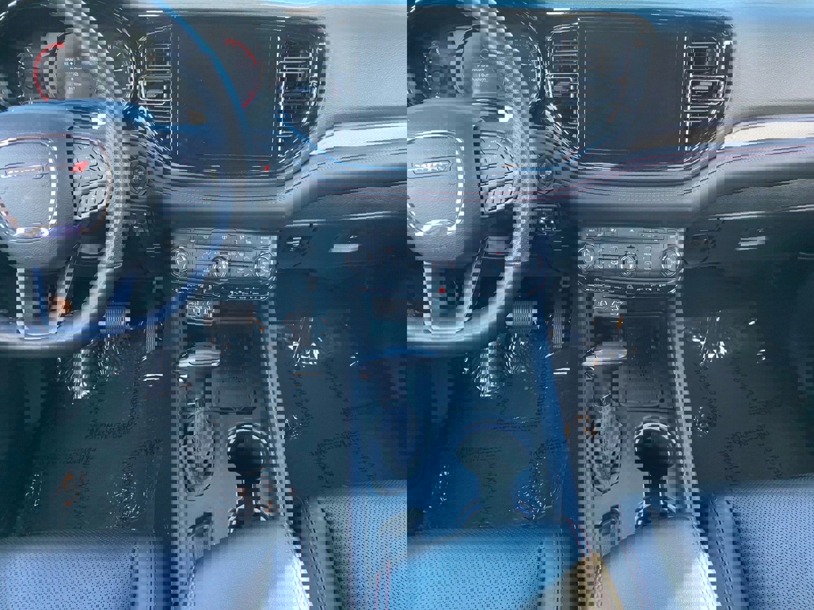 Used 2025 Dodge Durango GT image 11