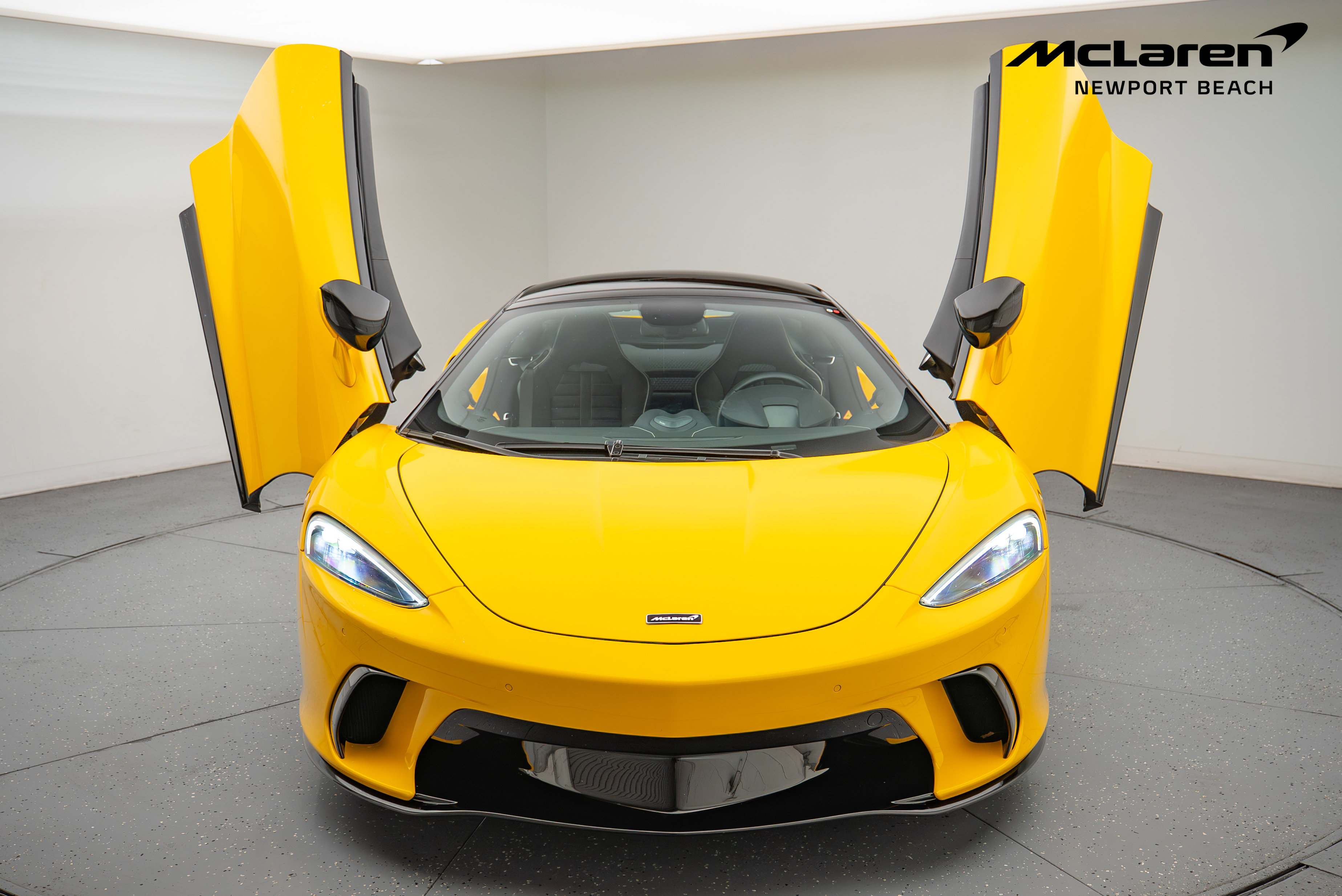 Used 2025 McLaren GTS image 9