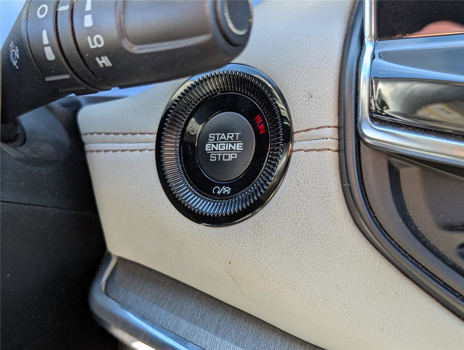 Used 2022 Jeep Compass Limited w/ Sun and Sound Group image 24