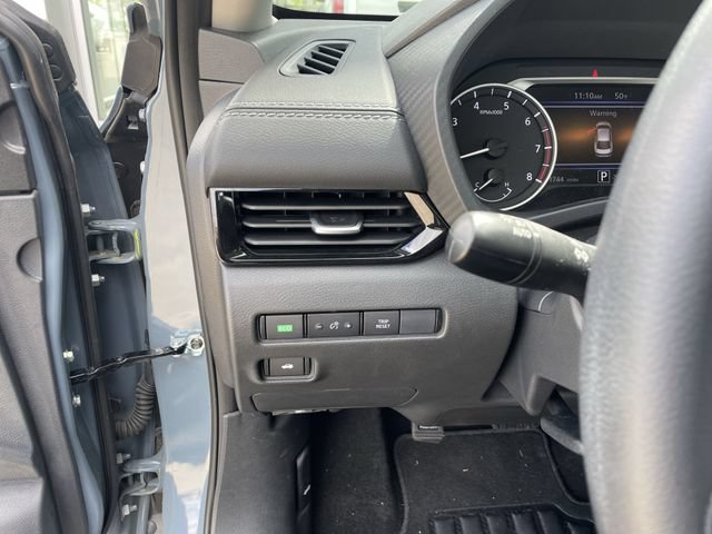 Used 2025 Nissan Sentra SV w/ Trunk Package FWD image 21