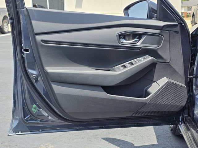 Used 2025 Honda Accord SE image 15