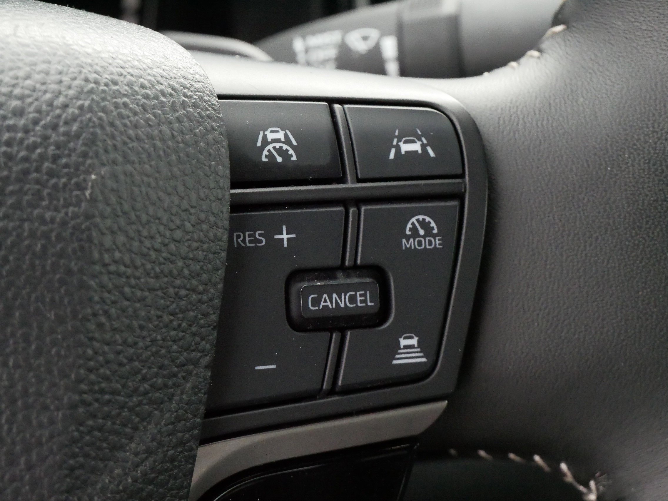 Certified 2025 Toyota Camry SE FWD image 25