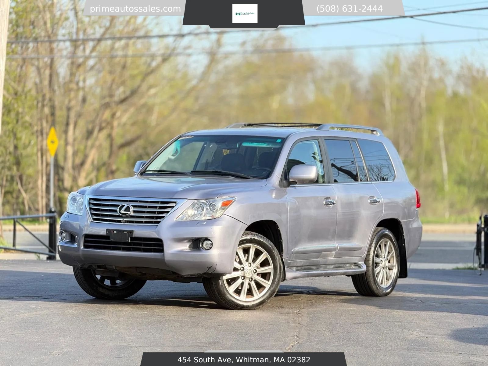 Used 2011 Lexus LX 570 4WD w/ Luxury Pkg image 1