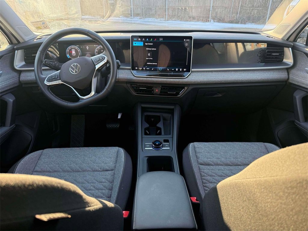 Used 2025 Volkswagen Tiguan S image 14
