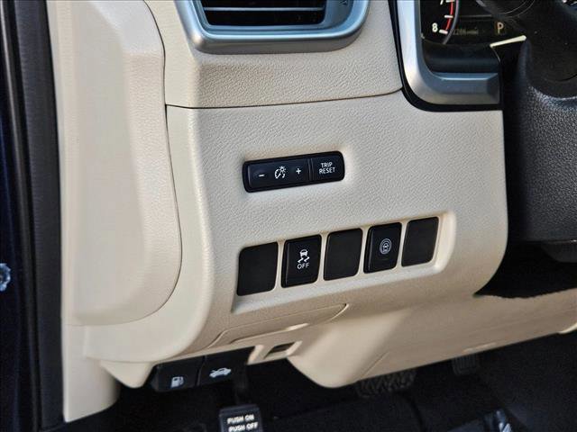 Used 2023 Nissan Murano SV image 12