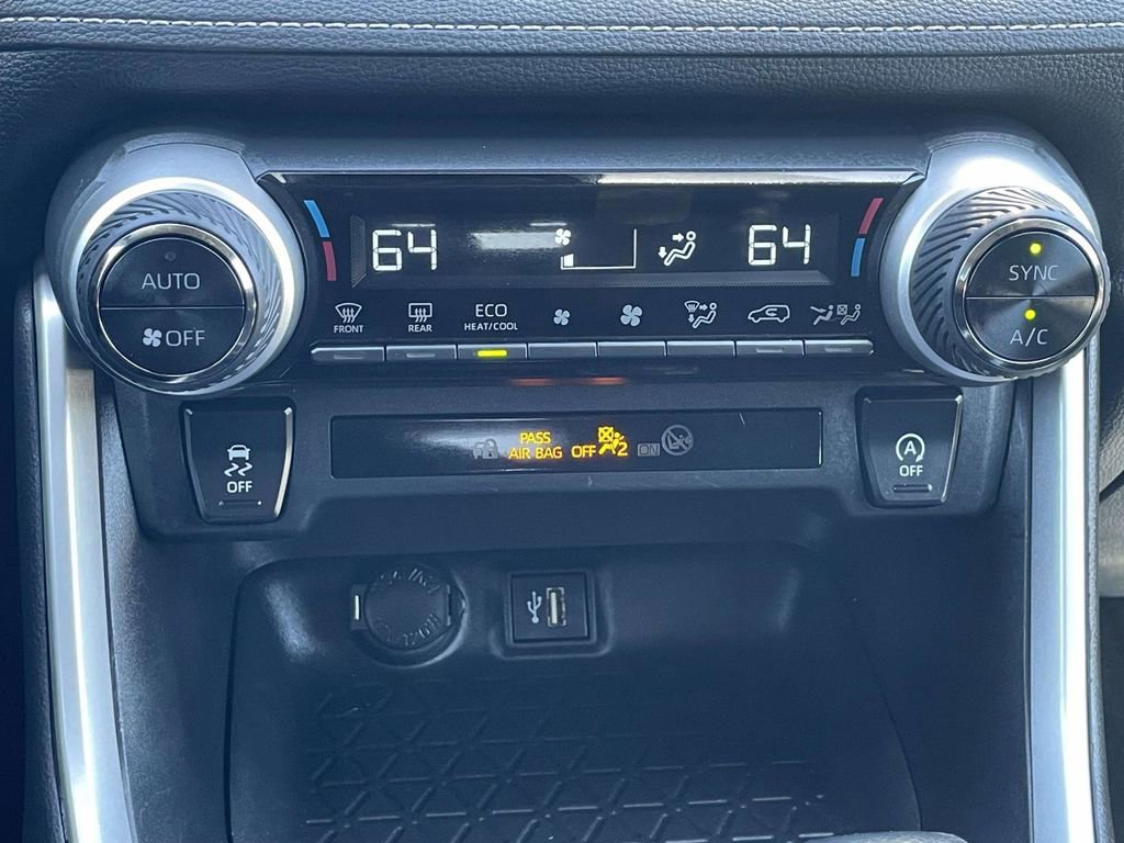 Used 2023 Toyota RAV4 XLE FWD image 36