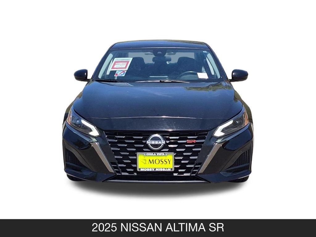Used 2025 Nissan Altima 2.5 SR FWD image 4