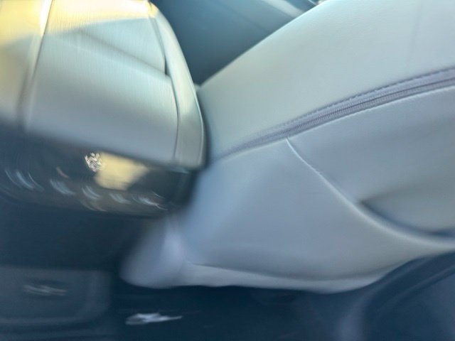 Used 2020 Toyota Highlander XLE AWD/4WD image 17