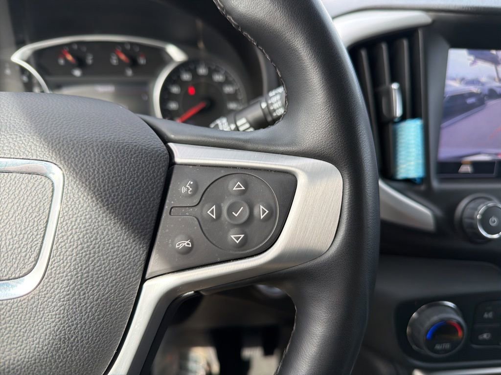 Used 2024 GMC Terrain SLT image 26