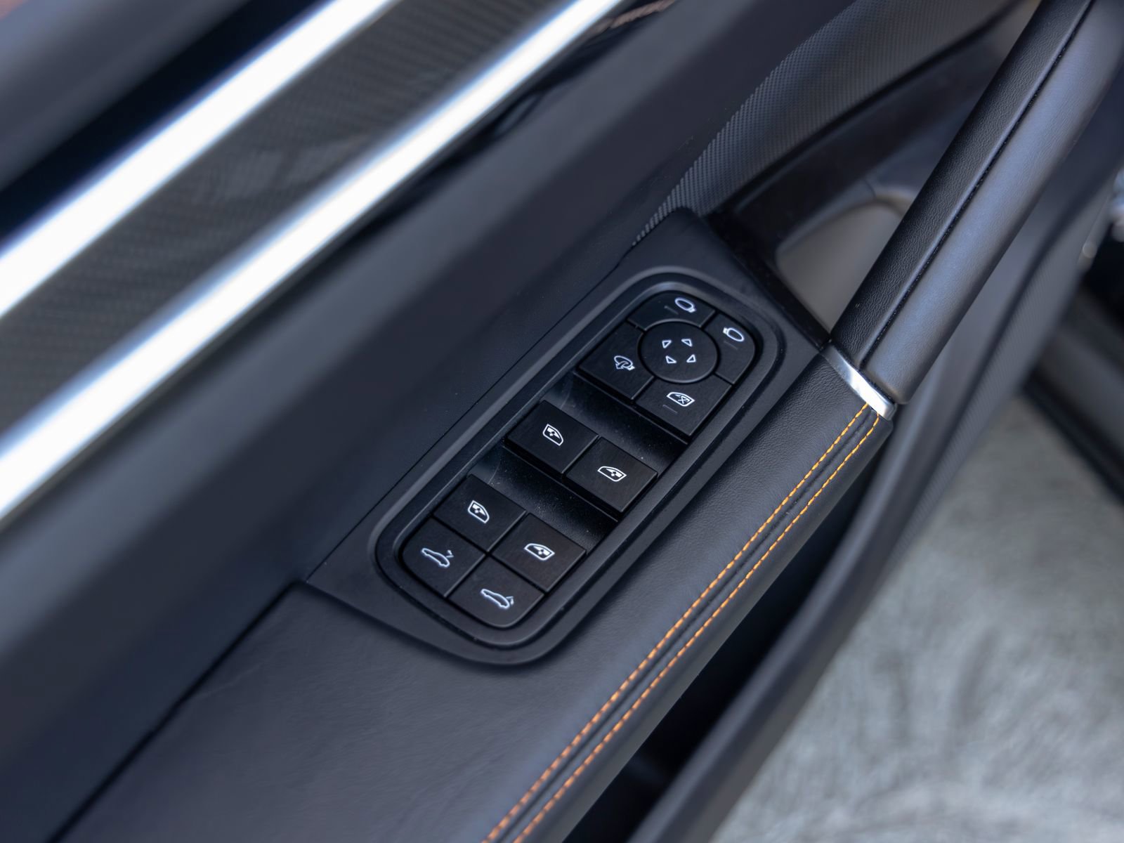 Certified 2023 Porsche Cayenne GTS image 23