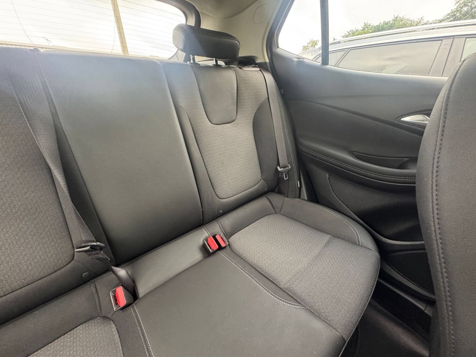 Used 2025 Buick Encore GX Preferred FWD image 36