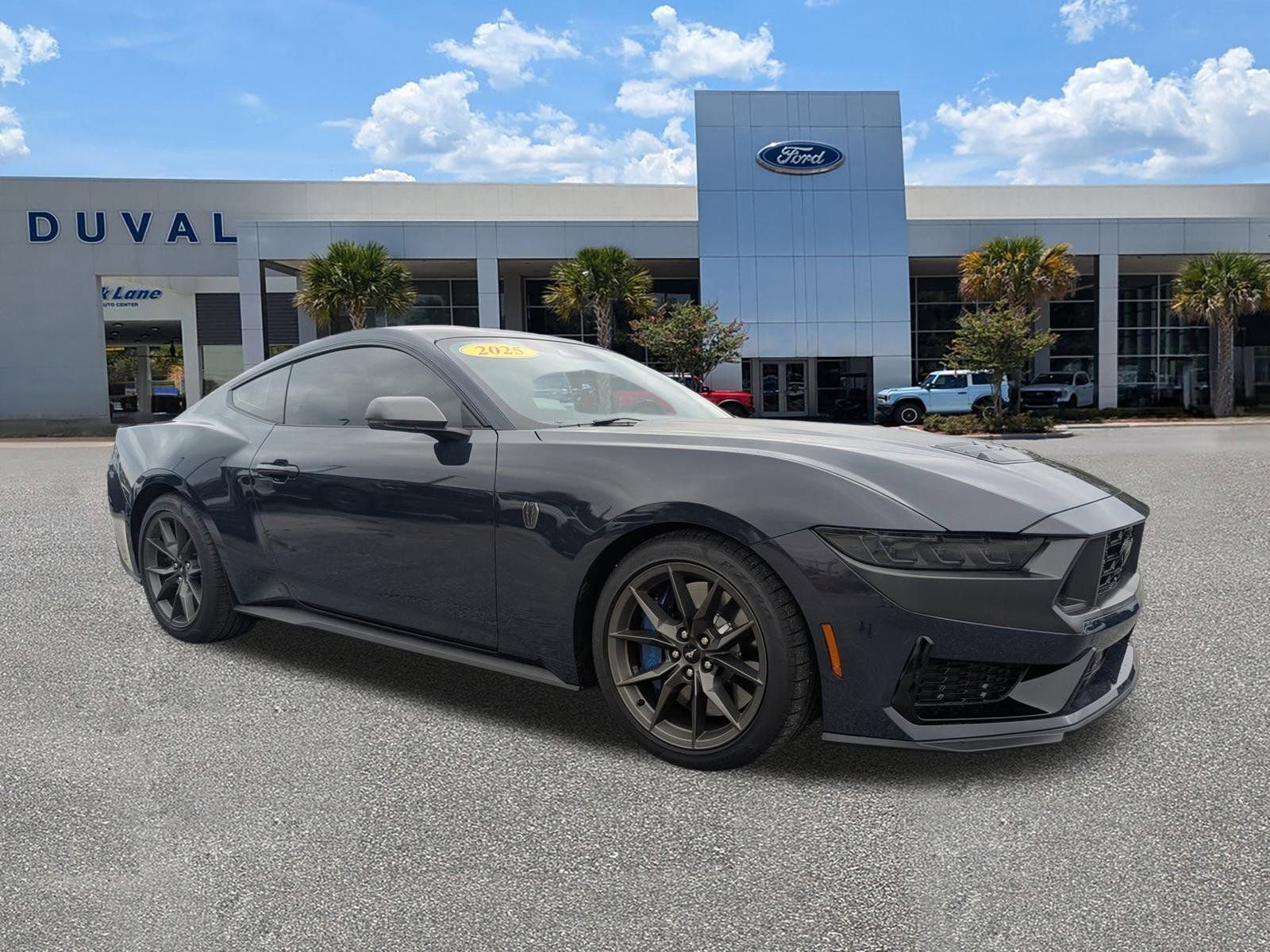 Used 2025 Ford Mustang Dark Horse image 2