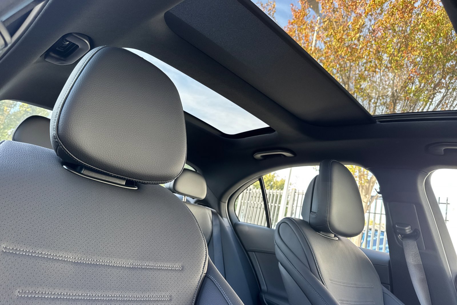 New 2025 Mercedes-Benz C 300 4MATIC Sedan image 16