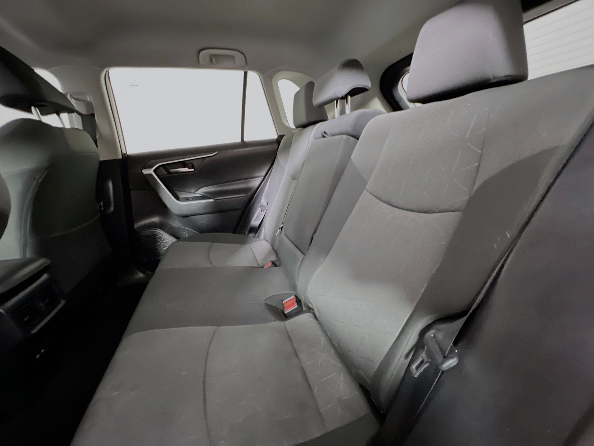 Used 2022 Toyota RAV4 XLE image 29