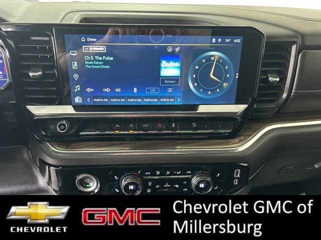 Used 2023 Chevrolet Silverado 1500 LT w/ Z71 Off-Road Package AWD/4WD image 18
