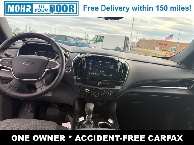 Used 2023 Chevrolet Traverse LT image 36