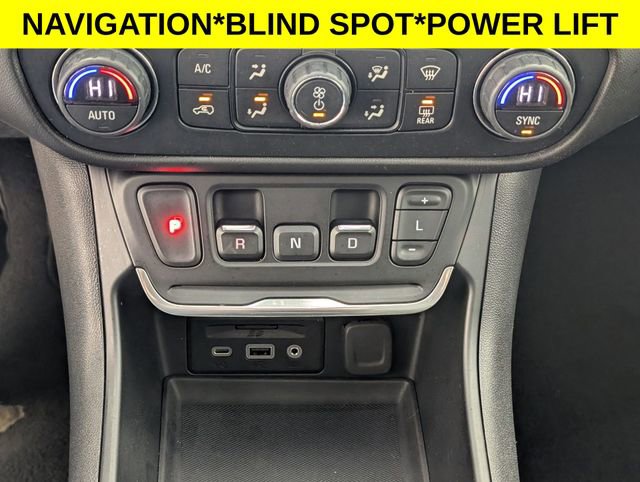 Used 2020 GMC Terrain SLE w/ Driver Convenience Package image 23