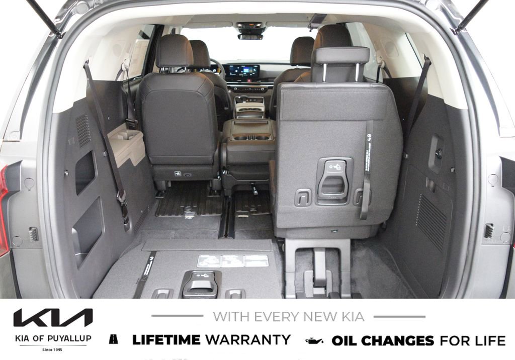 New 2026 Kia Carnival FWD image 19