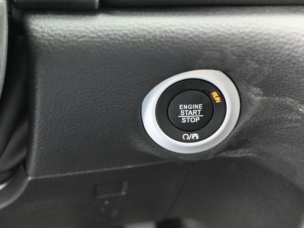 New 2026 Chrysler Pacifica Select FWD image 24