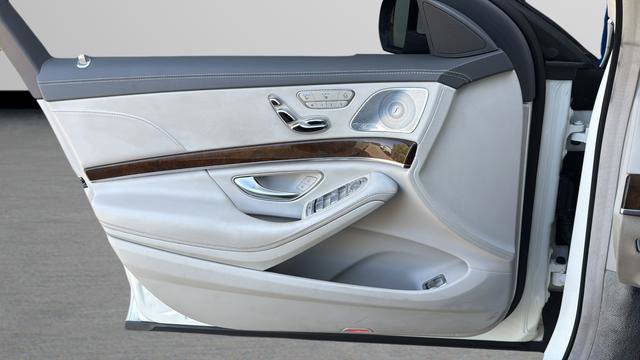 Used 2016 Mercedes-Benz S 550 4MATIC Sedan image 11