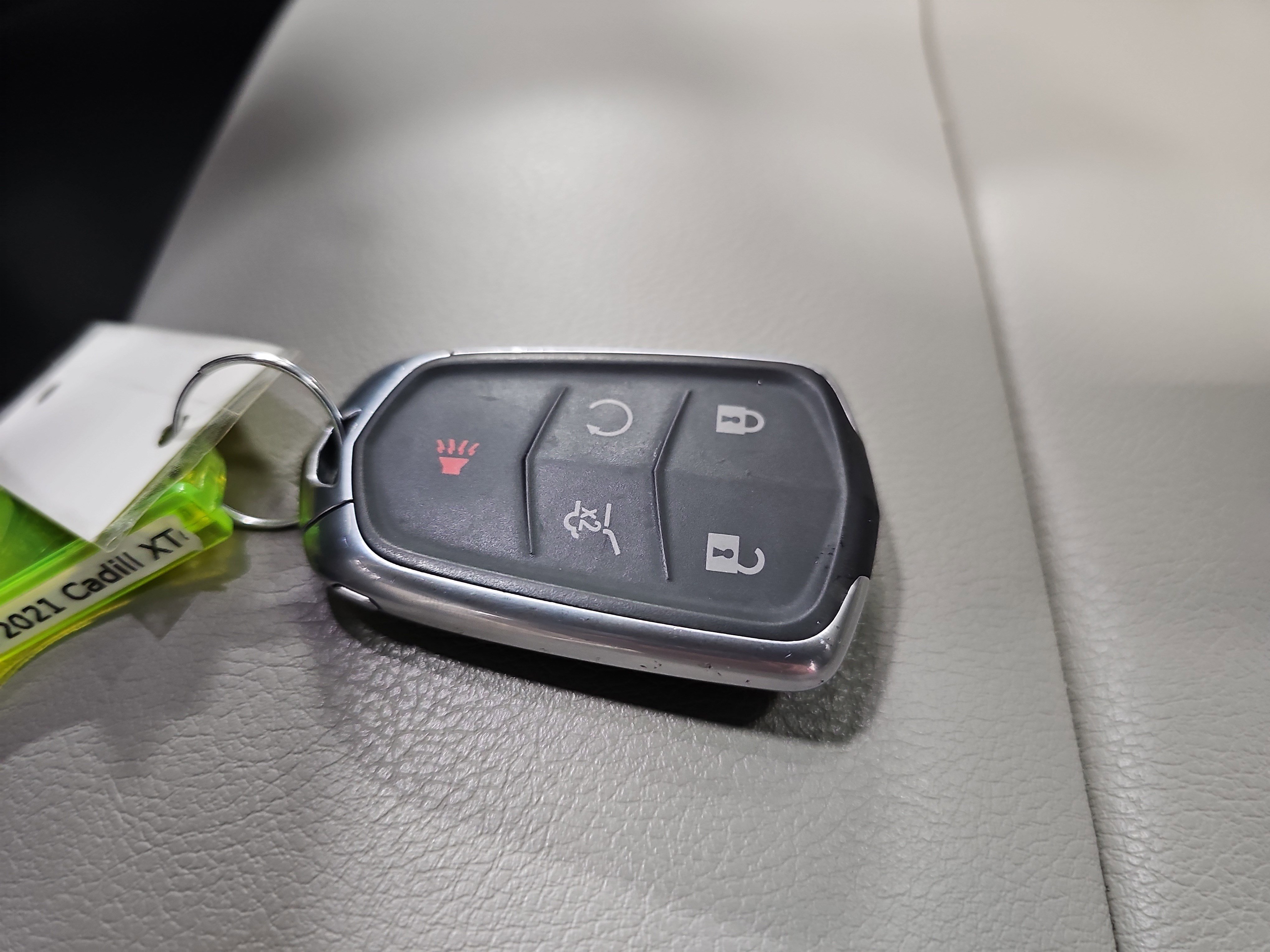Used 2021 Cadillac XT4 Luxury w/ Cold Weather Package image 36