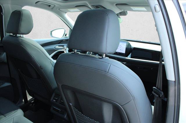 Used 2025 Audi Q5 Premium w/ Convenience Package AWD/4WD image 28
