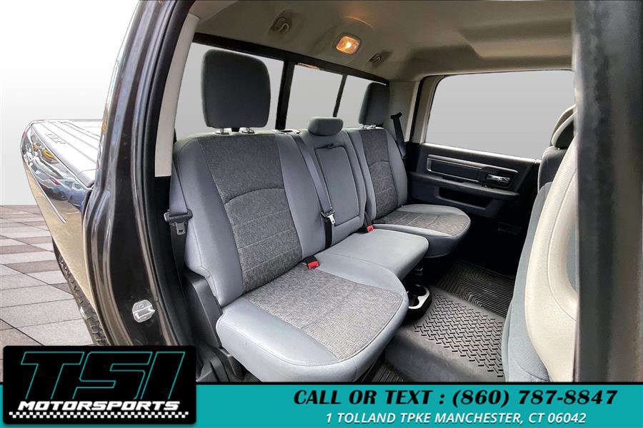 Used 2016 RAM 3500 SLT w/ Luxury Group image 27