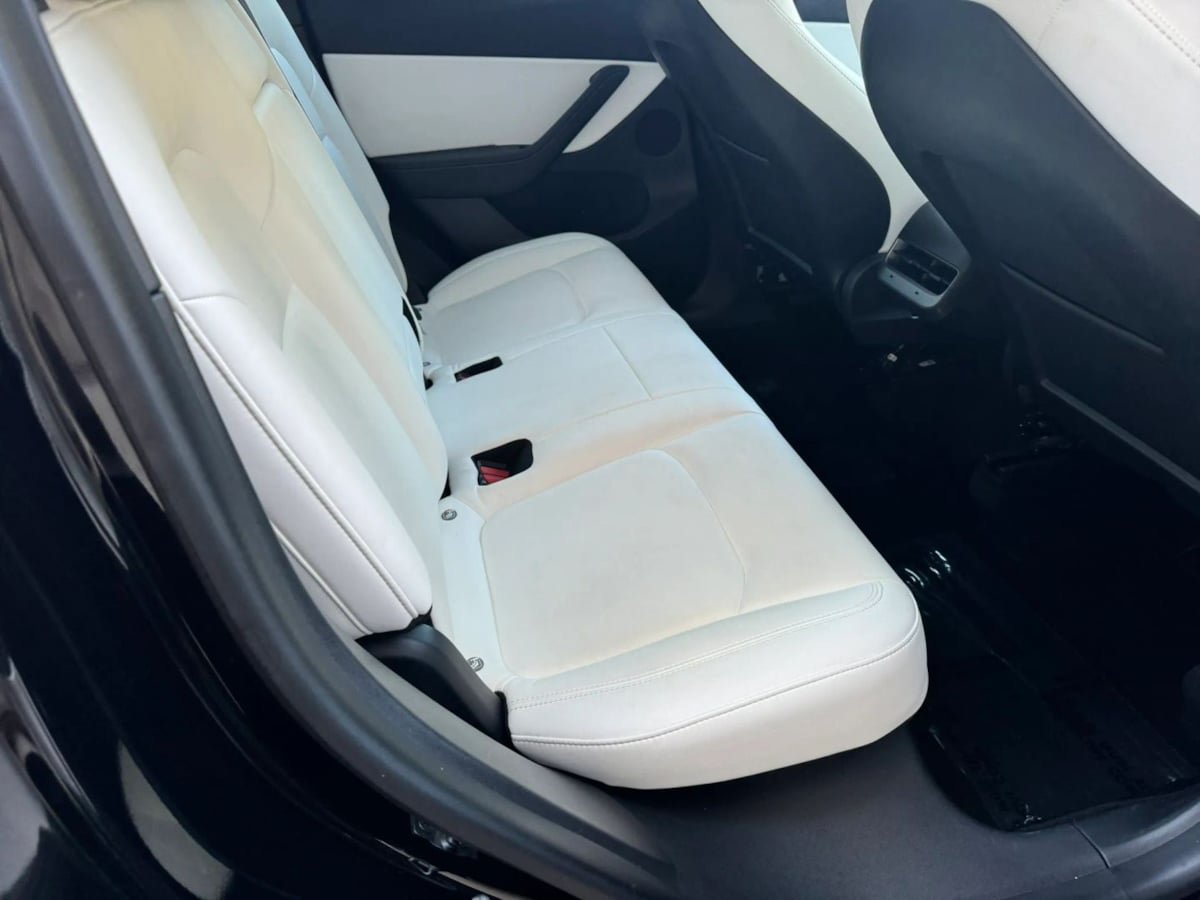 Used 2023 Tesla Model Y Long Range AWD/4WD image 16