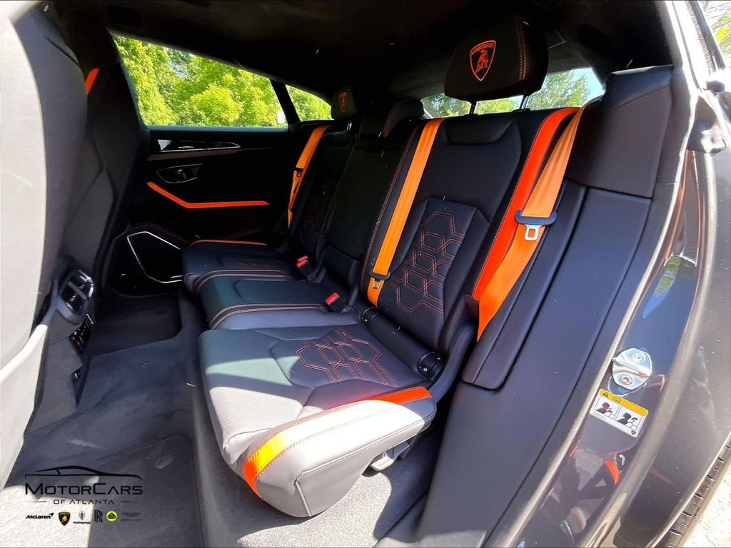 Used 2025 Lamborghini Urus SE image 22