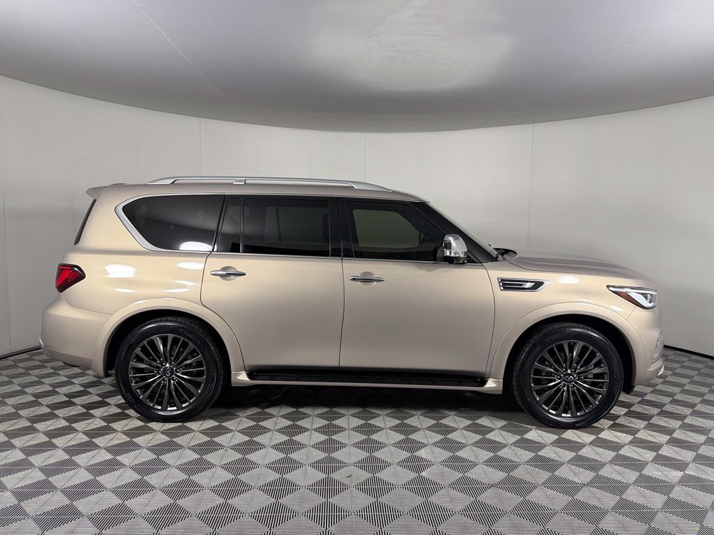 Used 2023 INFINITI QX80 Sensory w/ Cargo Package AWD/4WD image 5