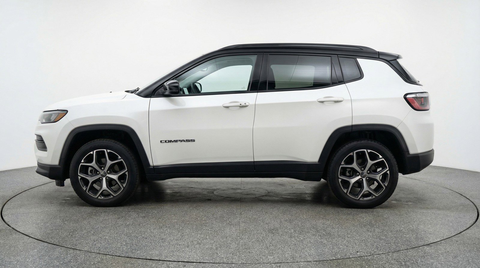 Used 2025 Jeep Compass Limited AWD/4WD image 5