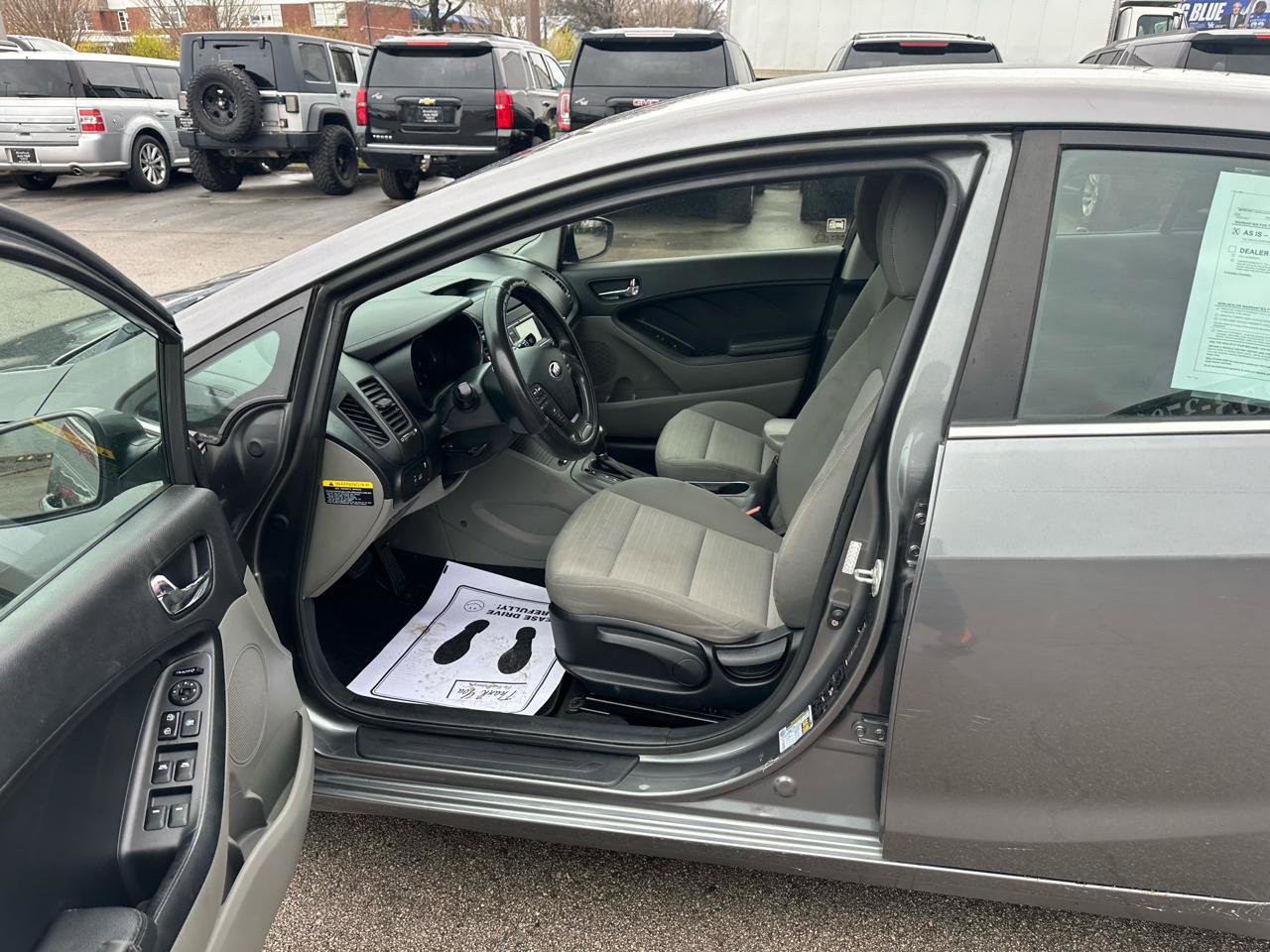 Used 2016 Kia Forte EX FWD image 16