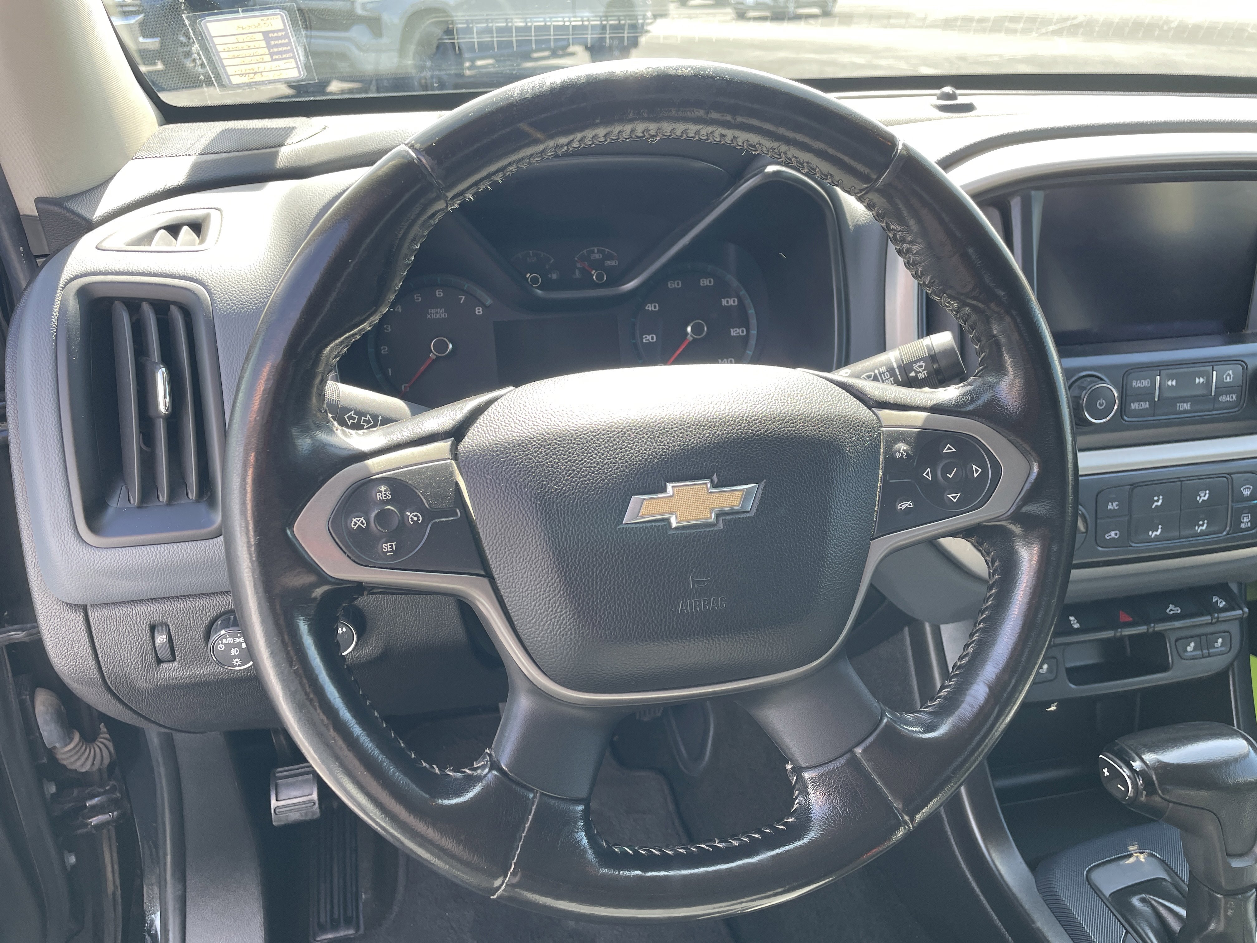 Used 2017 Chevrolet Colorado Z71 AWD/4WD image 10