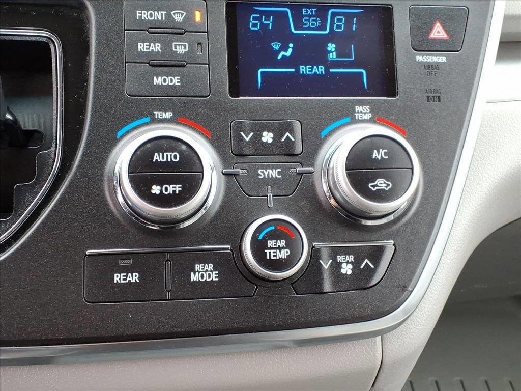 Used 2017 Toyota Sienna LE image 20