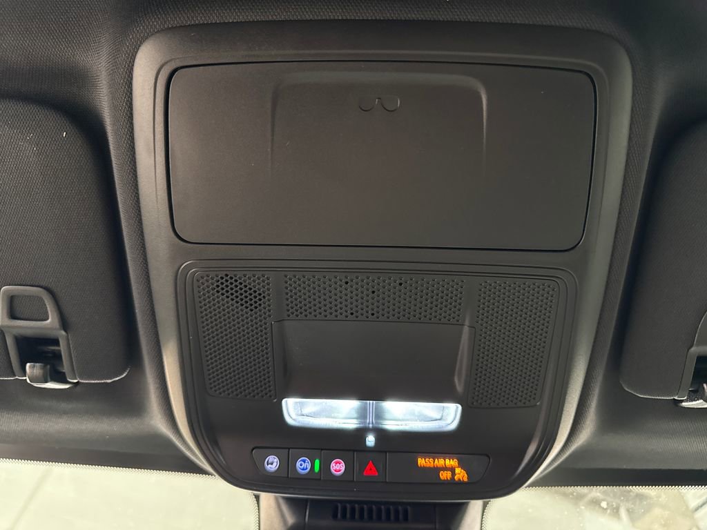 New 2026 Chevrolet Equinox LT w/ Convenience Package II FWD image 25
