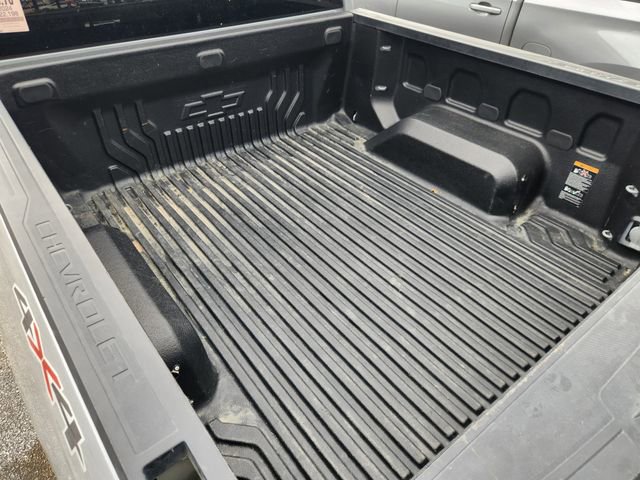 Used 2024 Chevrolet Silverado 1500 LT image 9