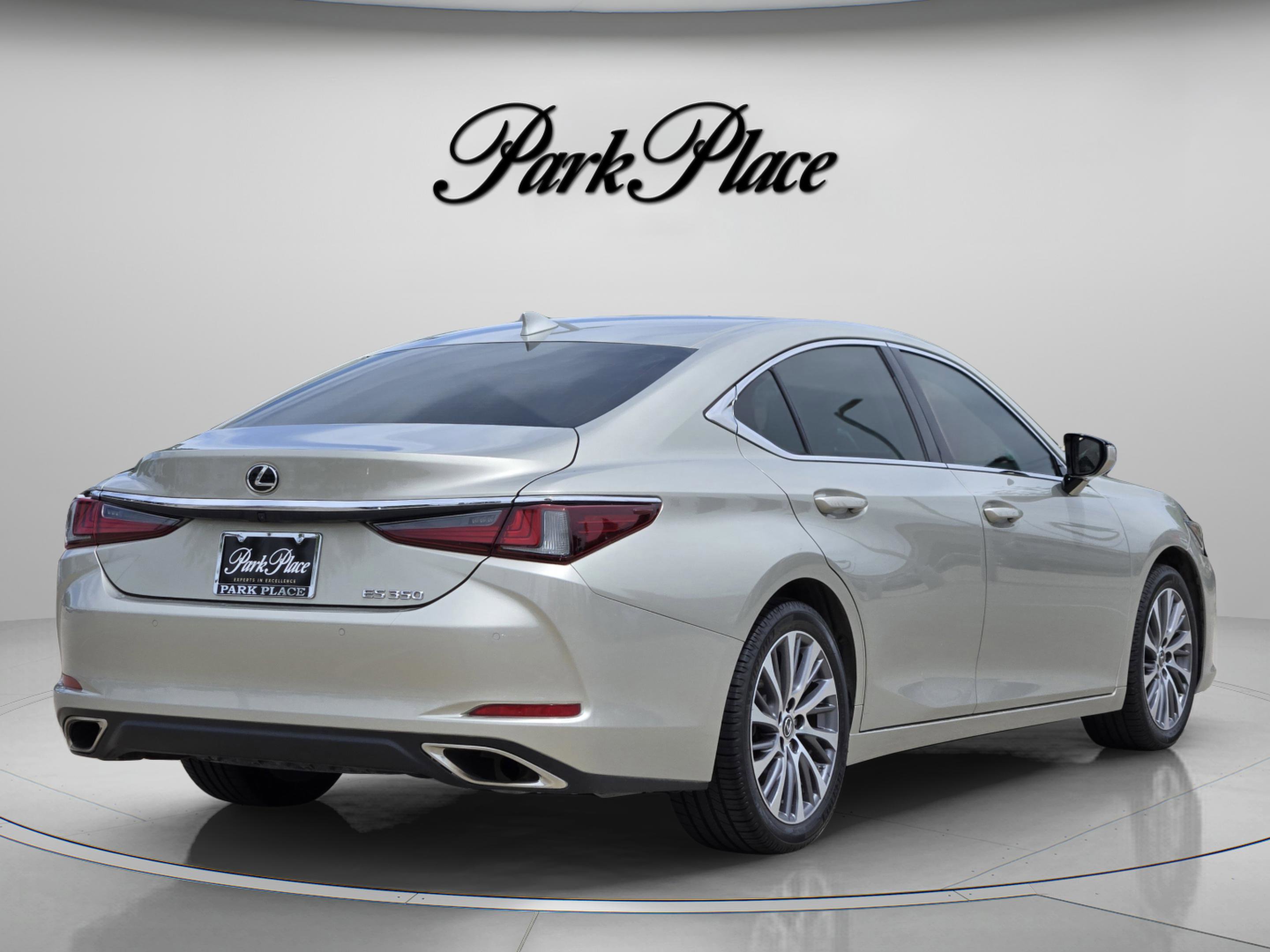 Used 2020 Lexus ES 350 w/ Premium Package image 5