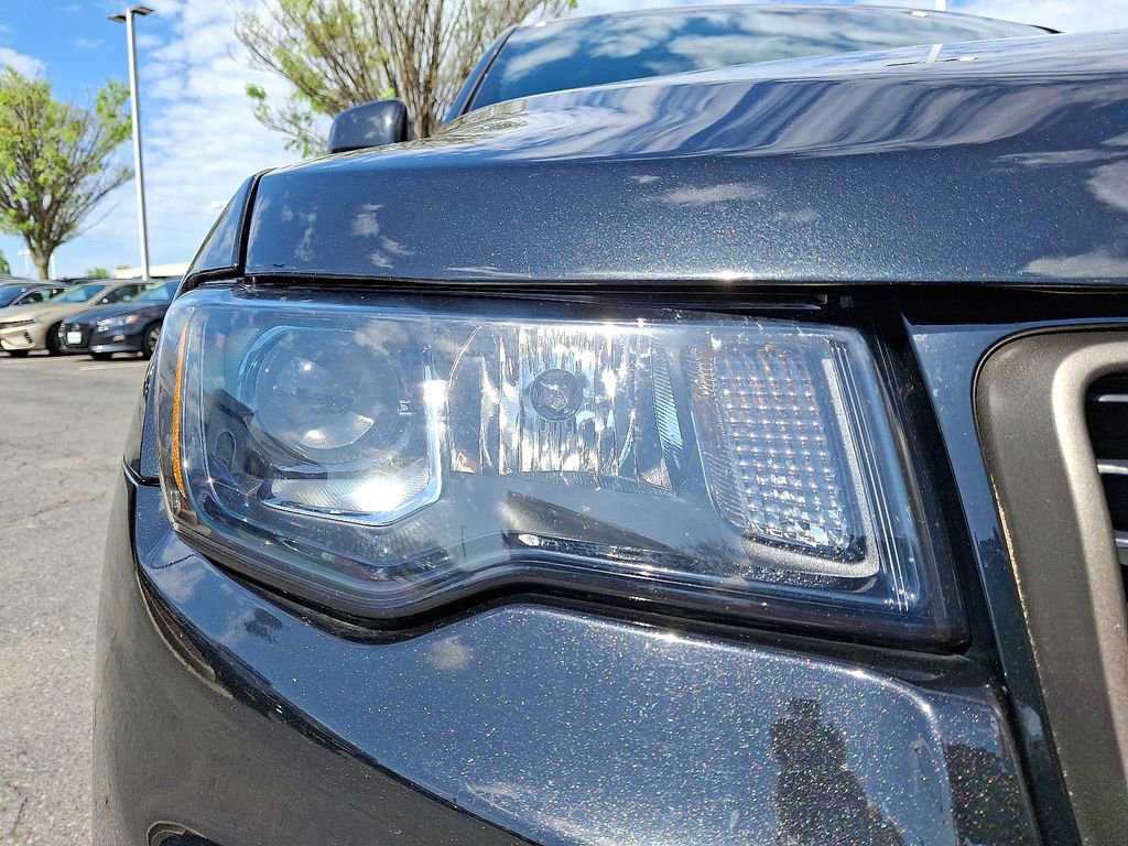 Used 2016 Jeep Grand Cherokee Laredo 75th Anniversary image 9