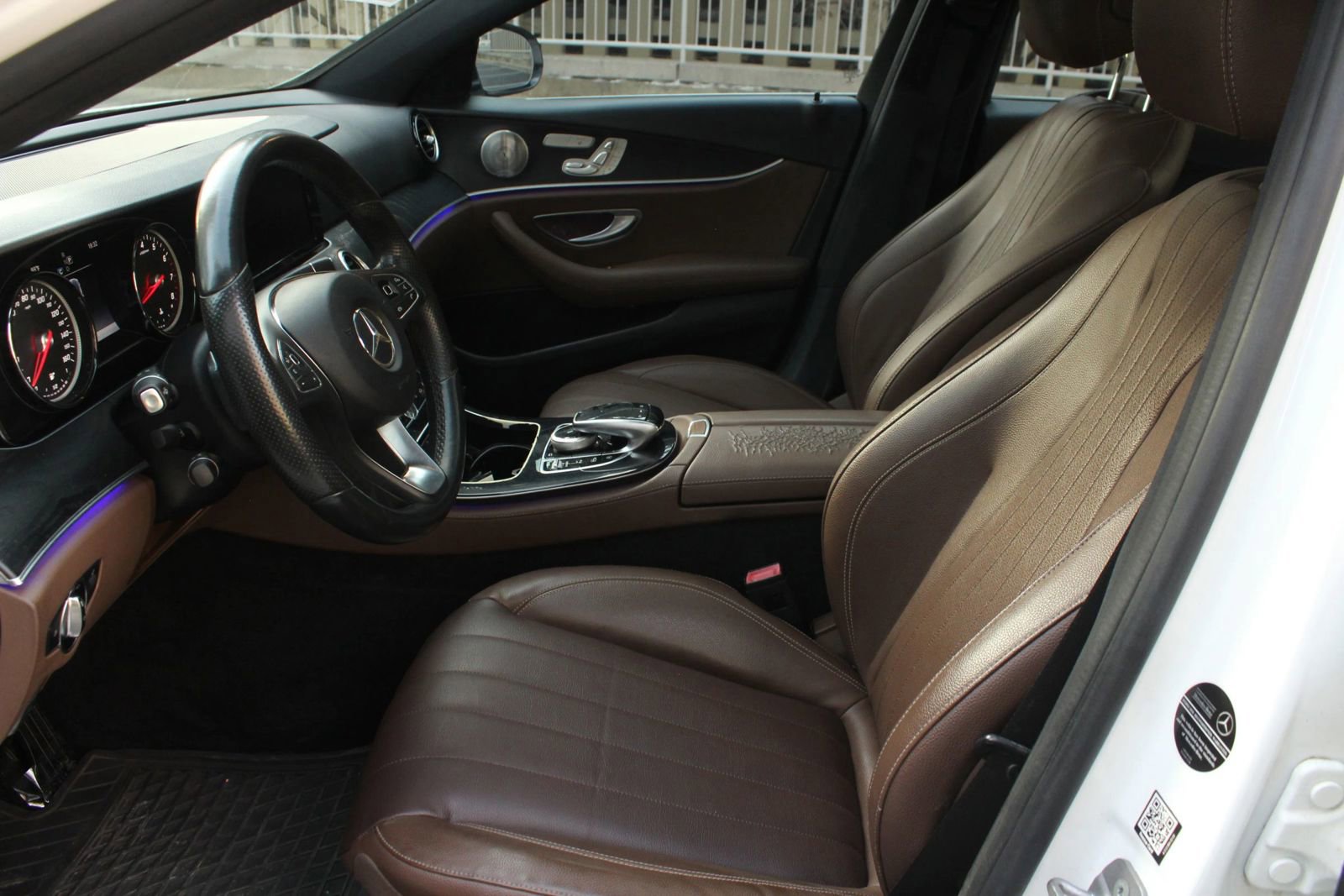 Used 2017 Mercedes-Benz E 300 image 14