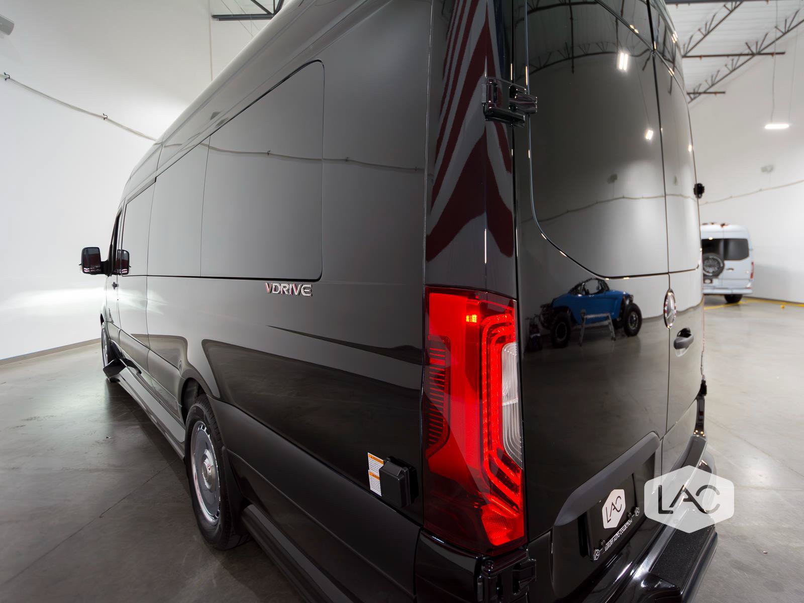 Used 2024 Mercedes-Benz Sprinter 3500 image 40