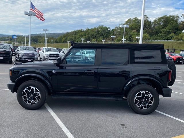 Used 2023 Ford Bronco Outer Banks image 2