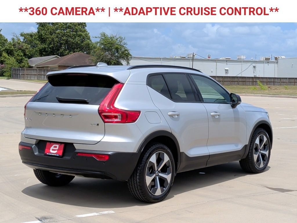 Used 2025 Volvo XC40 B5 Plus AWD/4WD image 9