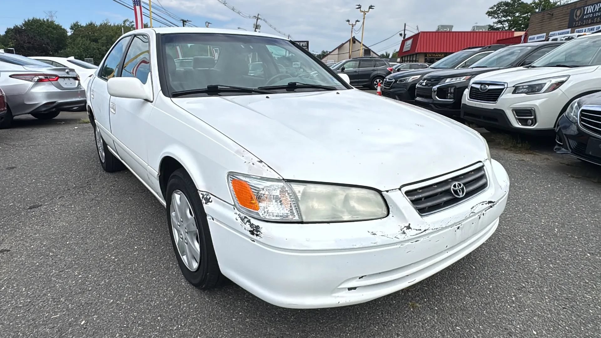 Used 2000 Toyota Camry LE FWD image 3