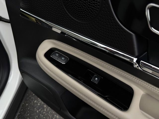 New 2026 Lincoln Corsair Premiere image 17