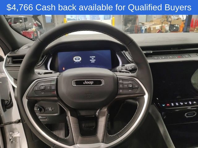New 2026 Jeep Grand Cherokee Altitude AWD/4WD image 13